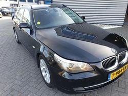 Zwart Gebruikt 2007 BMW 530 Stationwagen | € 3.999 (Super prijs)
