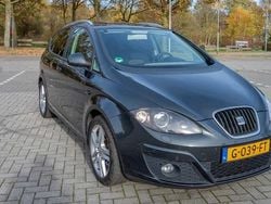 Grijs (metallic) Gebruikt 2010 Seat Altea XL MPV | € 4.900
