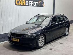 Zwart Gebruikt 2006 BMW 318 Executive Stationwagen | € 1.999 (Eerlijke prijs)
