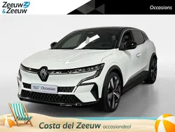 Wit Gebruikt 2023 Renault Mégane Techno Hatchback | € 29.445 (Eerlijke prijs)