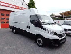 Wit Gebruikt 2021 Iveco Daily MPV | € 38.418