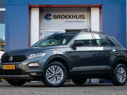 Grijs Gebruikt 2021 VW T-Roc Style SUV | € 26.095 (Goede deal)