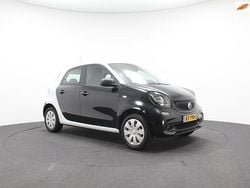 Zwart Gebruikt 2016 Smart ForFour Pure Hatchback | € 6.995 (Eerlijke prijs)
