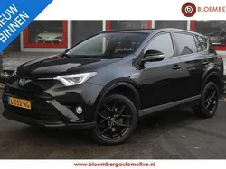 Zwart Gebruikt 2018 Toyota RAV4 Edition SUV | € 22.950 (Eerlijke prijs)