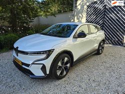 Wit Gebruikt 2024 Renault Mégane IV Equilibre Hatchback | € 23.445