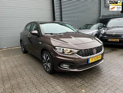Bruin Gebruikt 2016 Fiat Tipo Lounge Sedan | € 6.795 (Iets duurder)