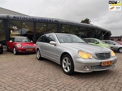 Grijs (metallic) Gebruikt 2007 Mercedes C180 Avantgarde Stationwagen | € 3.750 (Goede deal)