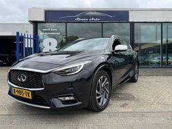 Zwart Gebruikt 2019 Infiniti Q30 Sport Tech Hatchback | € 16.750