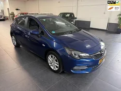 Blauw Gebruikt 2020 Opel Astra Business Hatchback | € 9.999 (Eerlijke prijs)