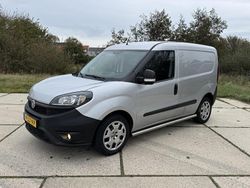 Grijs (metallic) Gebruikt 2018 Fiat Doblò MPV | € 7.750 (Goede deal)