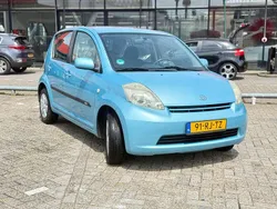 Blauw Gebruikt 2005 Daihatsu Sirion Hatchback | € 3.800 (Eerlijke prijs)