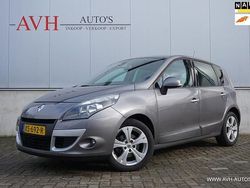 Grijs Gebruikt 2010 Renault Scénic III Dynamique MPV | € 5.750 (Eerlijke prijs)