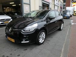 Zwart Gebruikt 2017 Renault Clio IV LIMITED Hatchback | € 6.995 (Goede deal)