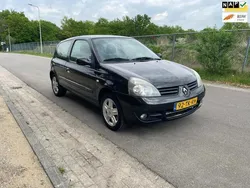 Zwart Gebruikt 2006 Renault Clio II Campus Hatchback | € 850 (Goede deal)