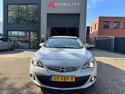 Grijs Gebruikt 2012 Opel Astra GTC Sport Hatchback | € 9.999 (Duur)
