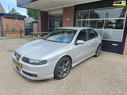 Grijs Gebruikt 2002 Cupra Leon Hatchback | € 6.950