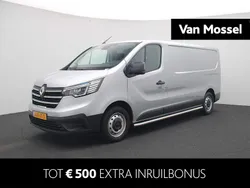 Highlandgrijs kqa Gebruikt 2023 Renault Trafic Komfort Van | € 21.925 (Eerlijke prijs)