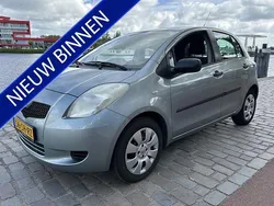 Grijs Gebruikt 2006 Toyota Yaris Terra Hatchback | € 2.950 (Eerlijke prijs)