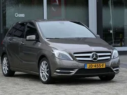 Grijs Gebruikt 2013 Mercedes B200 Ambition MPV | € 13.950 (Eerlijke prijs)