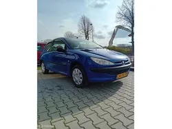 Blauw Gebruikt 2004 Peugeot 206 Hatchback | € 1.250 (Eerlijke prijs)