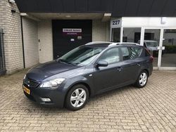 Grijs, metallic lak Gebruikt 2012 Kia Ceed Plus Stationwagen | € 2.999 (Eerlijke prijs)