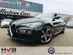 Zwart, metallic lak Gebruikt 2019 Alfa Romeo Giulia Super Sedan | € 30.995 (Goede deal)