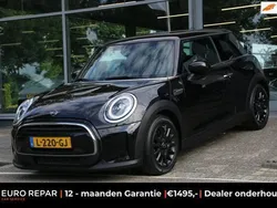 Zwart Gebruikt 2021 Mini ONE Essential Hatchback | € 16.995 (Eerlijke prijs)