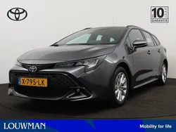 Grijs Gebruikt 2024 Toyota Corolla Hybrid Active Stationwagen | € 29.900