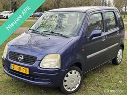 Blauw Gebruikt 2001 Opel Agila Hatchback | € 950 (Eerlijke prijs)