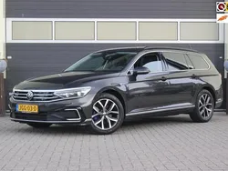 Grijs Gebruikt 2022 VW Passat Business Stationwagen | € 22.900 (Goede deal)