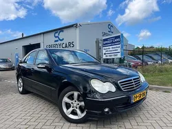 Zwart Gebruikt 2006 Mercedes C200 Avantgarde Sedan | € 1.849 (Goede deal)