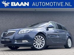 Grijs, metallic lak Gebruikt 2010 Opel Insignia Cosmo Stationwagen | € 10.900 (Duur)