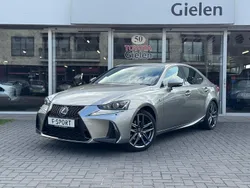 Grijs Gebruikt 2018 Lexus IS300h Sport Line Sedan | € 23.900 (Goede deal)
