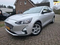 Grijs (metallic) Gebruikt 2019 Ford Focus Business Edition Hatchback | € 9.950 (Goede deal)