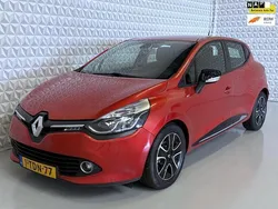 Rood Gebruikt 2014 Renault Clio IV Dynamique Hatchback | € 2.999 (Duur)