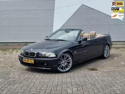 Zwart Gebruikt 2001 BMW 325 Cabriolet Executive Cabriolet | € 7.750 (Eerlijke prijs)
