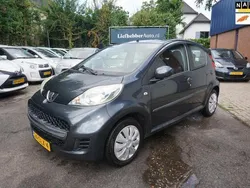 Grijs Gebruikt 2011 Peugeot 107 Hatchback | € 3.750 (Eerlijke prijs)