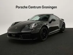 Diepzwart metallic Nieuw 2025 Porsche 992 Coupé | € 274.900
