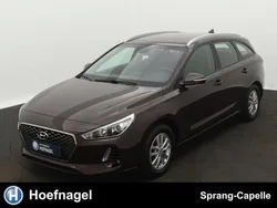 Bruin Gebruikt 2017 Hyundai i30 Comfort Stationwagen | € 12.950 (Iets duurder)
