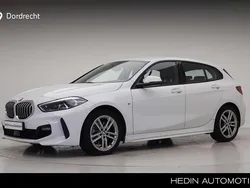 Wit Gebruikt 2021 BMW 118 Shadowline Hatchback | € 28.495 (Iets duurder)