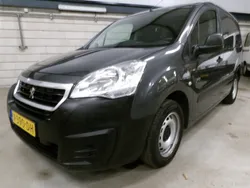 Grijs Gebruikt 2017 Peugeot Partner MPV | € 4.750 (Eerlijke prijs)