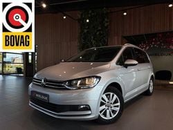 Grijs Gebruikt 2021 VW Touran Highline MPV | € 28.950 (Eerlijke prijs)