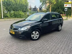 Zwart Gebruikt 2011 Kia Ceed Hatchback | € 3.250 (Goede deal)