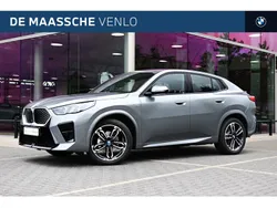 Grijs, metallic lak Gebruikt 2024 BMW iX2 M Sport SUV | € 44.450 (Super prijs)