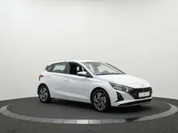 Wit Nieuw 2024 Hyundai i20 Comfort Hatchback | € 23.900 (Super prijs)