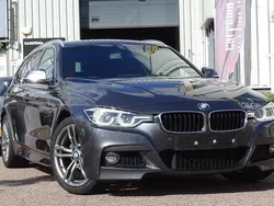 Grijs Gebruikt 2017 BMW 318 Executive Stationwagen | € 14.750 (Iets duurder)