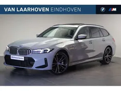 Grijs, metallic lak Gebruikt 2024 BMW 320 M Sport Stationwagen | € 45.450 (Iets duurder)