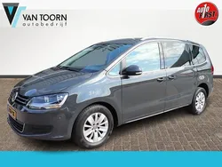Grijs Gebruikt 2019 VW Sharan Exclusive MPV | € 32.948 (Iets duurder)