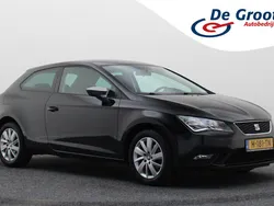 Zwart, metallic lak Gebruikt 2015 Seat Leon CONNECT Hatchback | € 6.950 (Eerlijke prijs)
