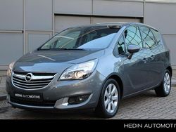 Grijs Gebruikt 2017 Opel Meriva MPV | € 10.945 (Iets duurder)